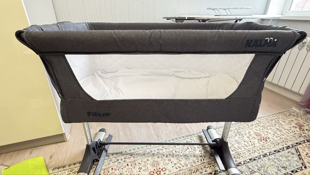 Детская кроватка - манеж