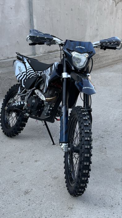 BSE эндуро 250куб мотоцикл