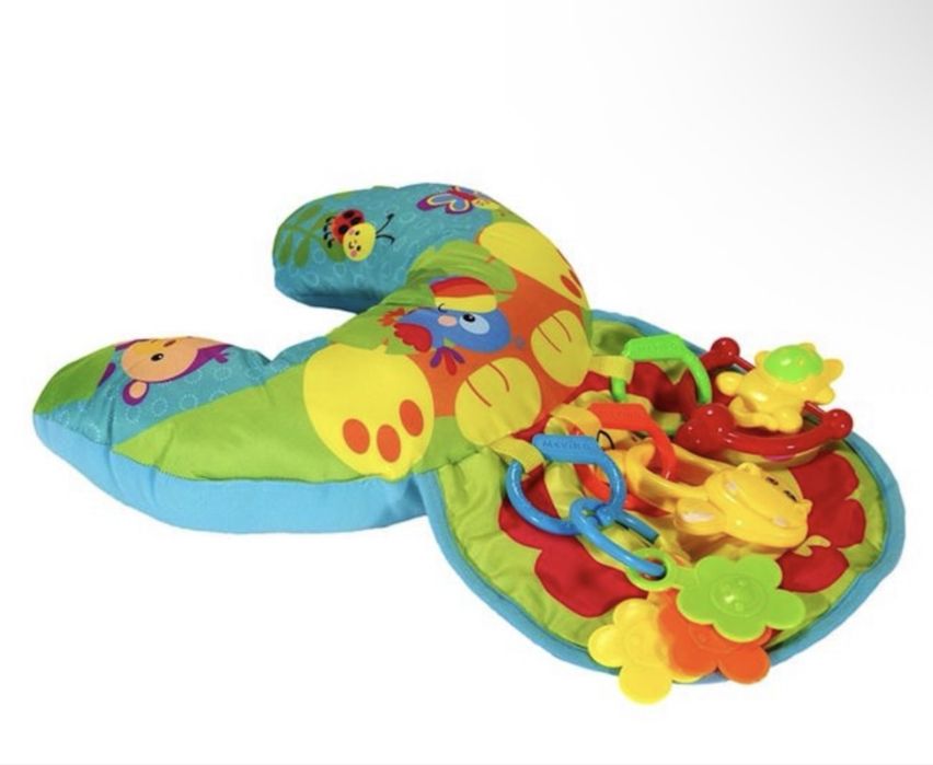 Perna de activitati pentru bebelusi cu jucarii