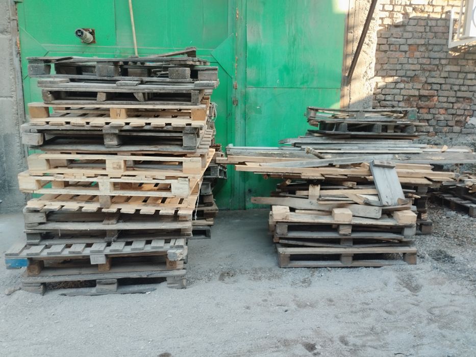 Продам паллеты на дрова!