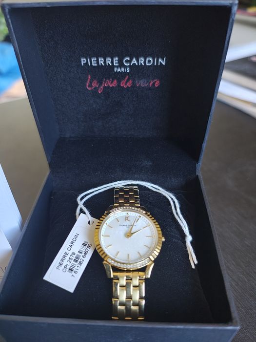 Pierre Cardin - Овален часовник от неръждаема стомана, Златист