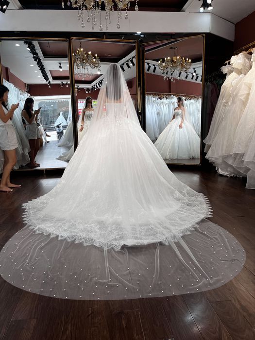 Продаю новое свадебное платье