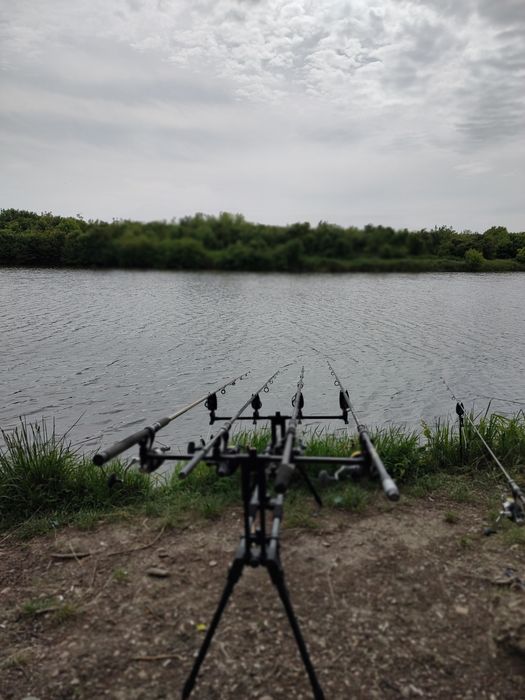 Pachet complet pentru pescuit lansete+Rod pod