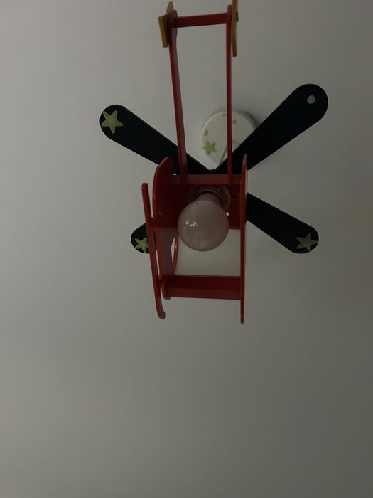 Lustra (lampa) elicopter camera copii .!
