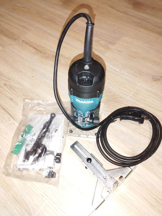 Mașină de frezat muchii Makita 3711 (Trimmer) – NOUĂ, accesorii comple
