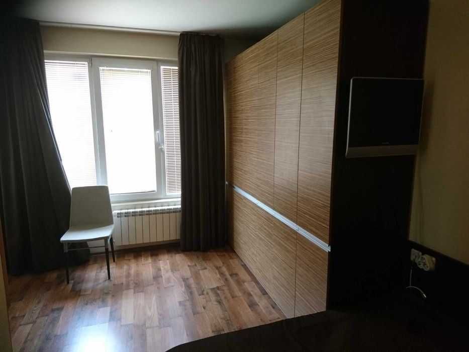 Продава се Двустаен апартамент в София, Център - 65 кв.м за 2585 €/кв.м - Снимка #5