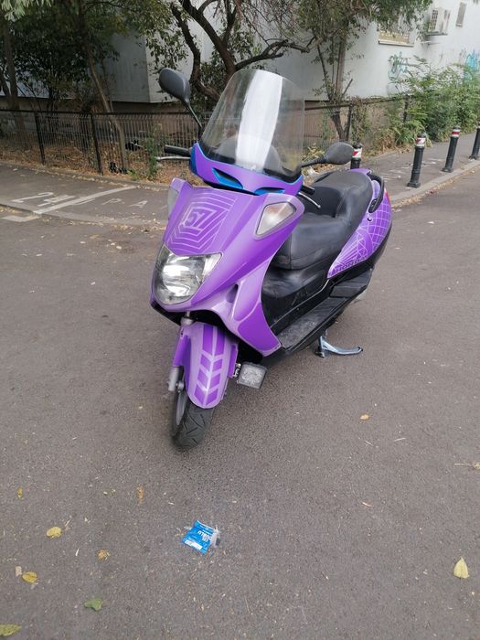 Scuter Honda Foresight 250 vând sau dezmembrez