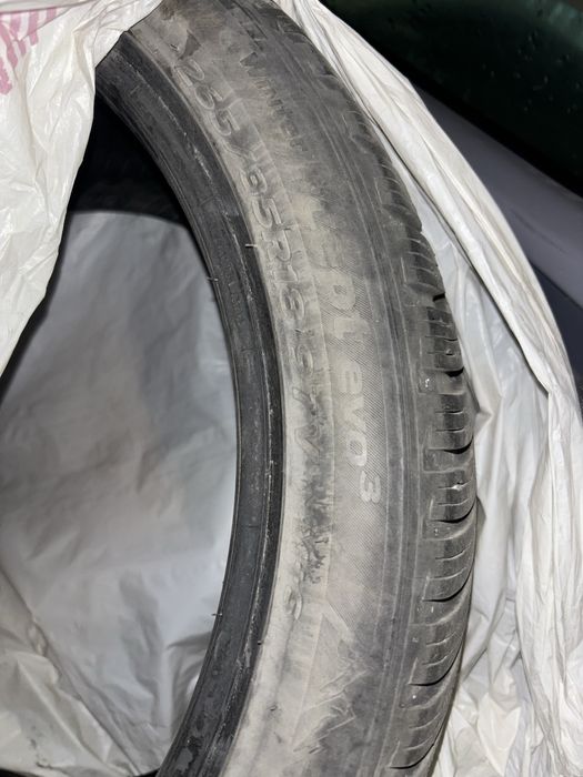 Шины 265/35R18 продам