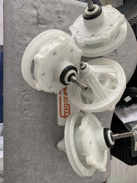 Angrenaj reductor 6 gauri masina spalat semiautomata albatros nou