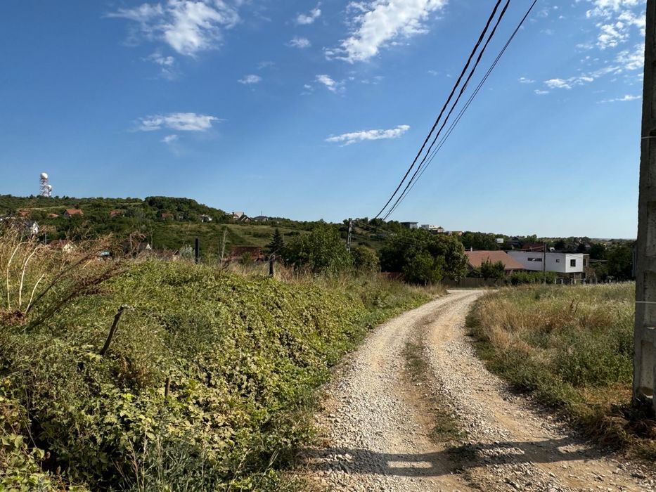 Vand parcele de teren Oncea-Rogerius