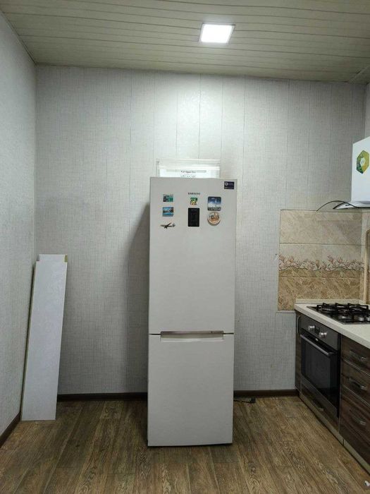 Сдается квартира (участок) 4 комнаты центр луначарский (мать и детя)