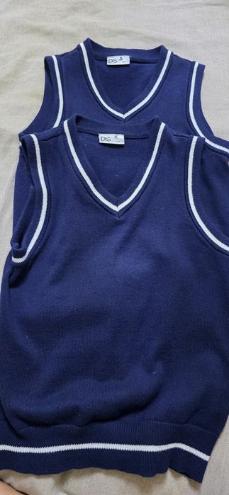 Продам школьную кофту и жилет