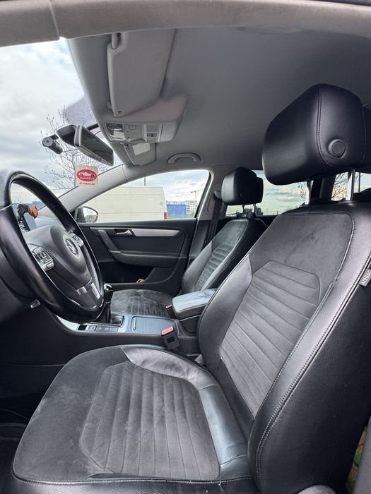 PROPRIETAR vand VW Passat B7 2.0 tdi 140 cp CFFB