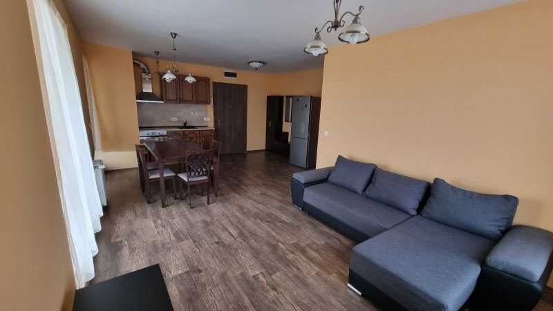 Тристаен ап. под наем в кв. Левски Г