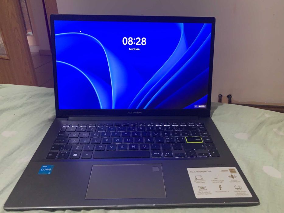Laptop Asus VivoBook i3 1115g4, 8 GB ,SSD 256 , aluminiu