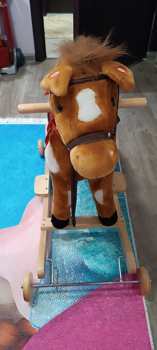 Люлеещо плюшено конче