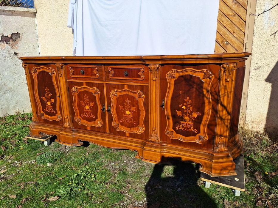 Италиански уникален комод с богата Интарзия