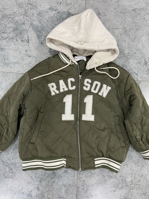 Продам детскую курточку