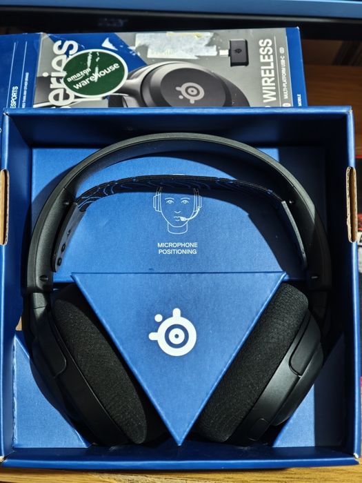 Слушалки  - Steelseries Arctis Nova 5T Wireless