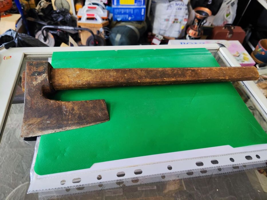 Малка брадва брадвичка