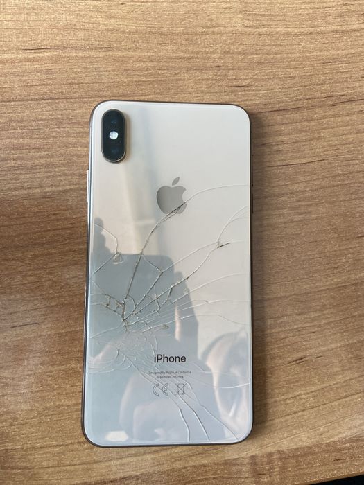 продам айфон xs max 64 гб