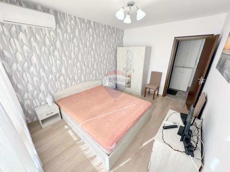 Дава се под наем Двустаен апартамент в Варна, Бизнес хотел - 60 кв.м за 765 € - Снимка #7