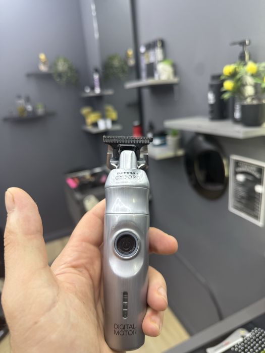 Trimmer/masina contur Gamma Cyborg