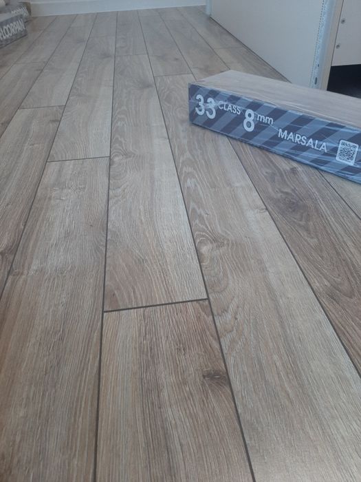 Ламинат 33 класс Дуб БОРНЕО