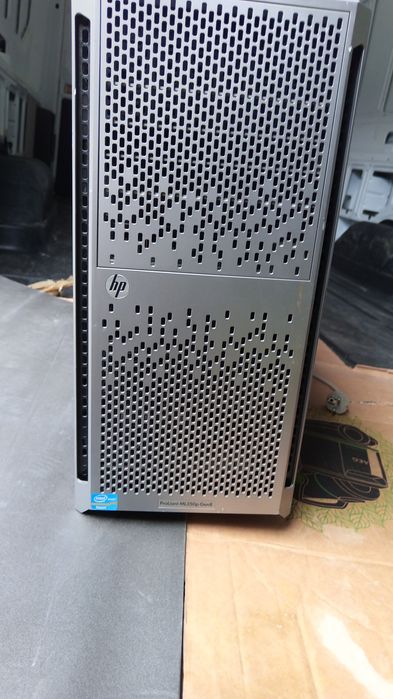 Server HP Proliant ml350p gen 8