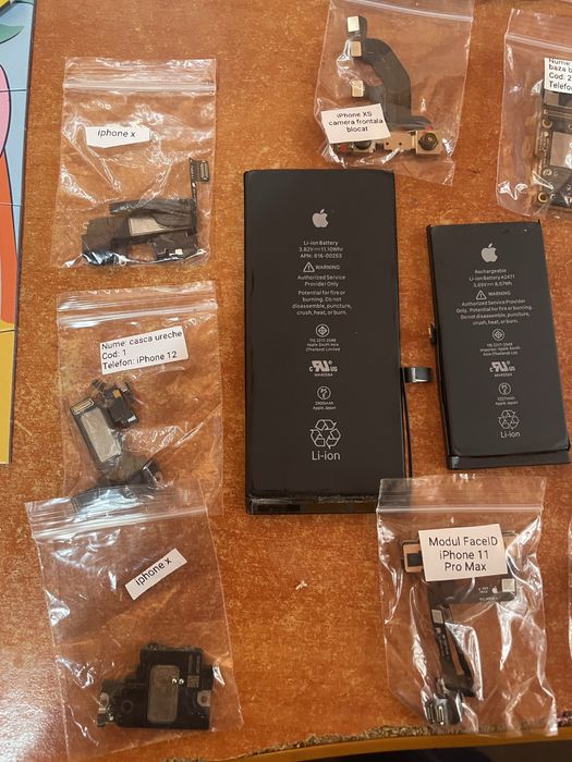 Vand toate aceste piese de iphone URGENT