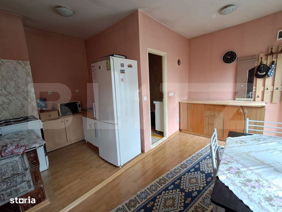Casa Individuala Etaj si Demisol, zona Reghin