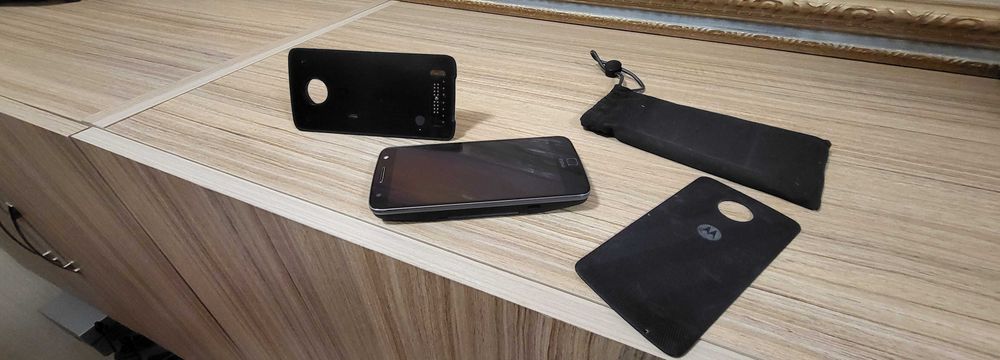Motorola  модель: Moto Z