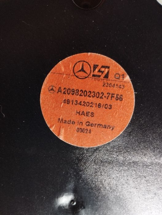 Задна централна конзола субуфер Harman/Kardon за Mercedes w209