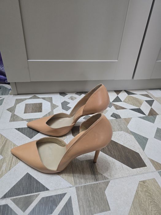 Обувки Зара от естествена кожа