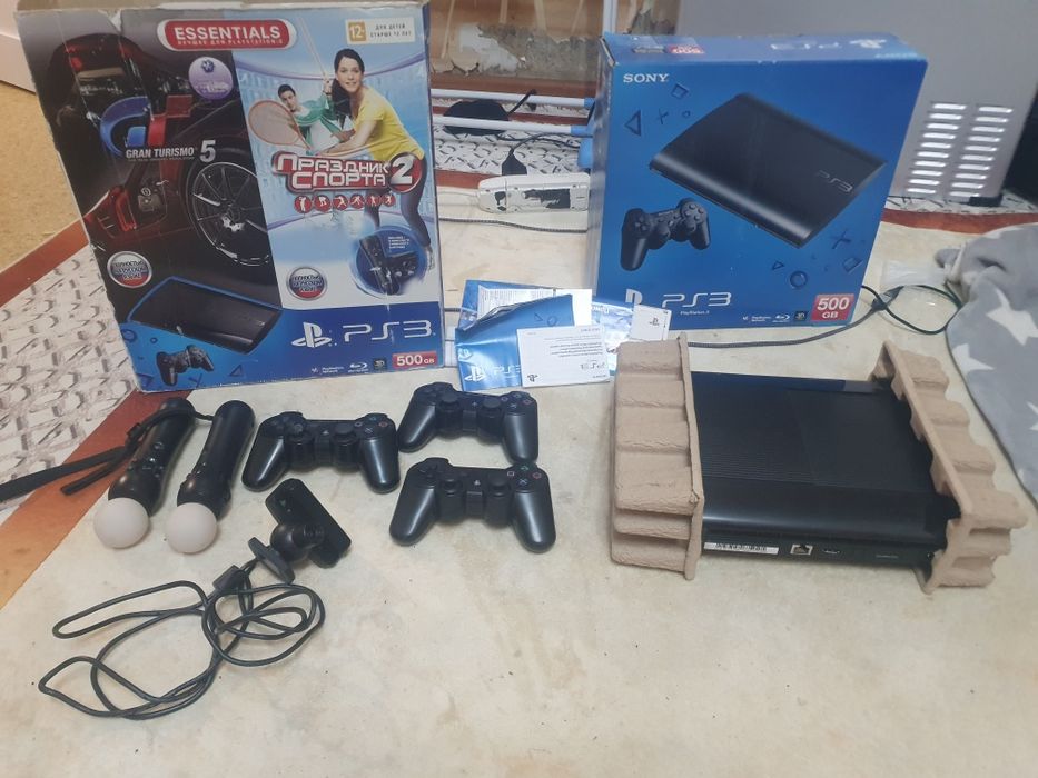 Продам Sony Playstation 3 super slim срочна