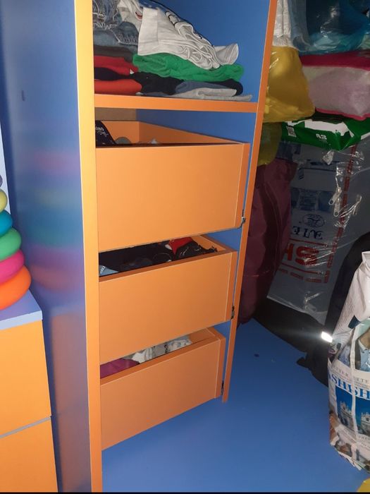 Детский угловой шкаф