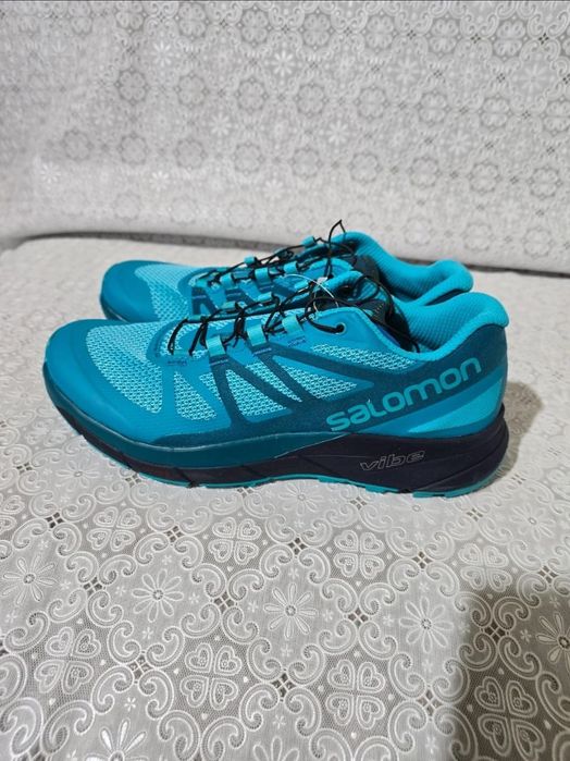 Bocanci munte Salomon, trekking shoes , marime 39.5