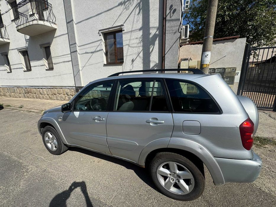 Toyota RAV4 2.0 D-4D 4x4 - stare functionala foarte buna