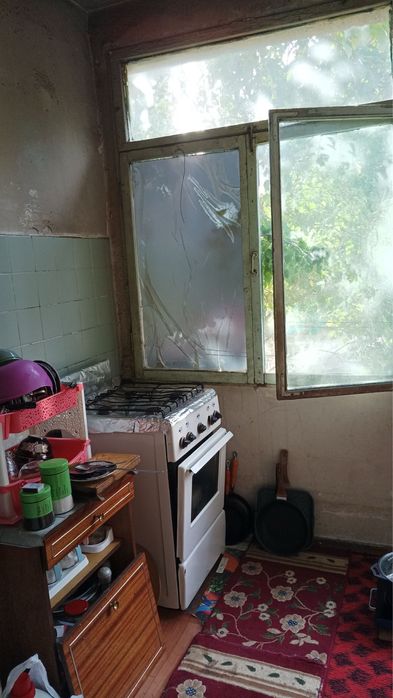 Срочна продаетса 3 комнатный квартира адрес кибрайский район, саларгес