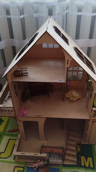 Продам домик для кукол