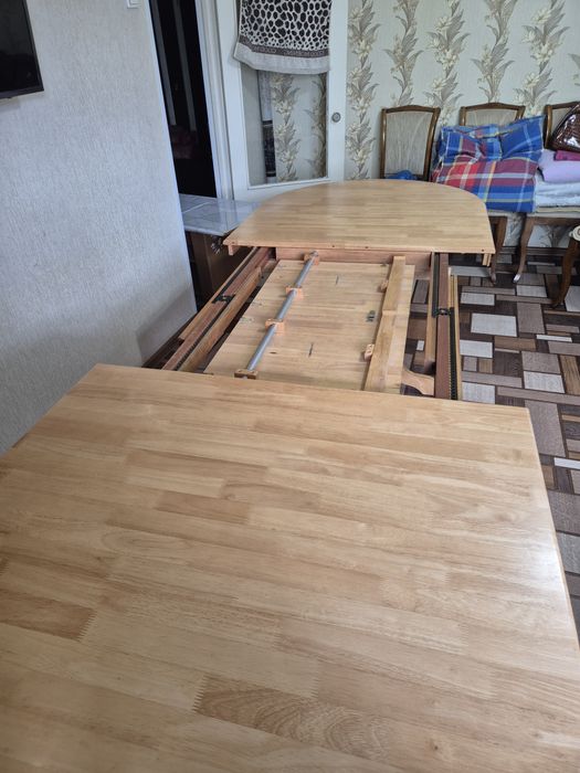 Стол малайзискии