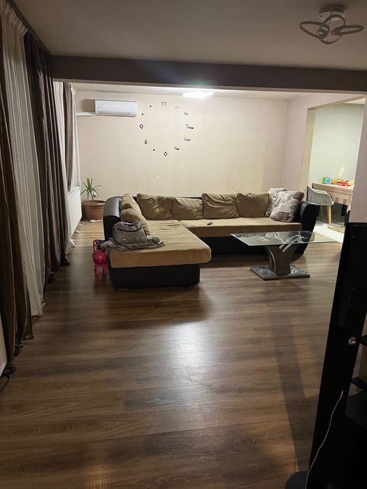 Продава се Тристаен апартамент в Кюстендил, Център - 126 кв.м за 874 €/кв.м - Снимка #1