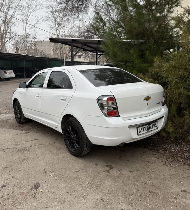 Chevrolet Cobalt Midnight 2024 новая 1500км