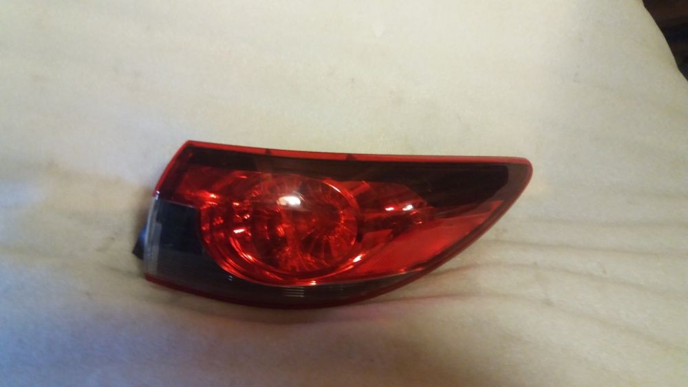 stop dreapta mazda 6