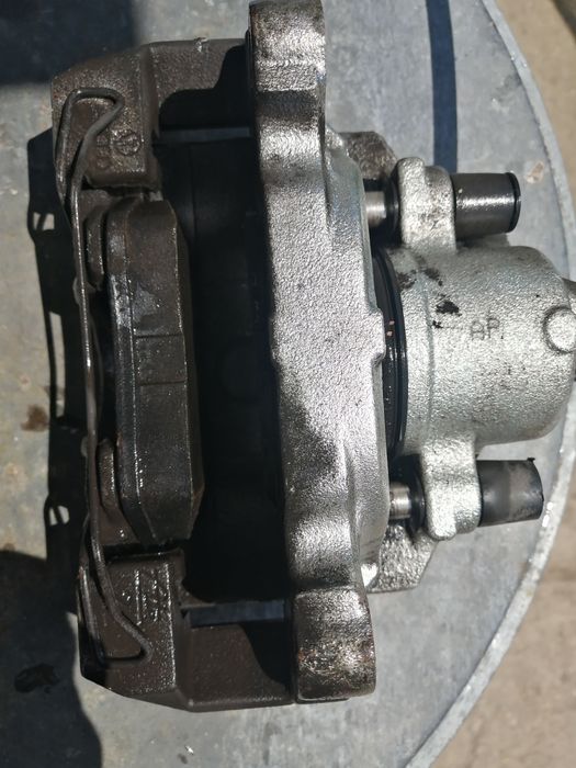 Etrier frână fata passat b6