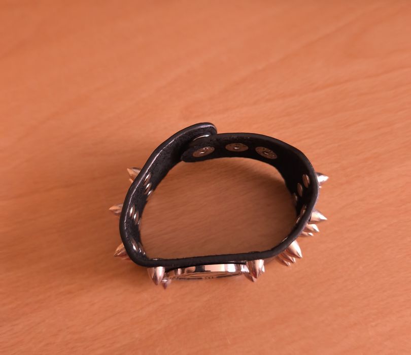 Нова гривна с череп от естествена кожа