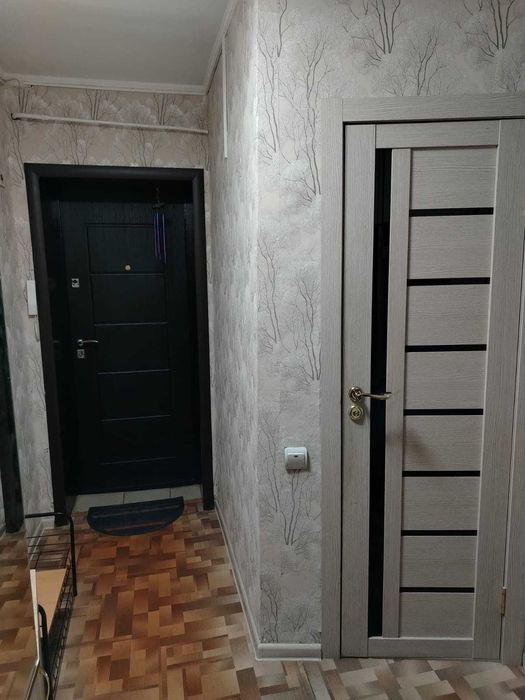 3 комн квартира в районе 5 школы