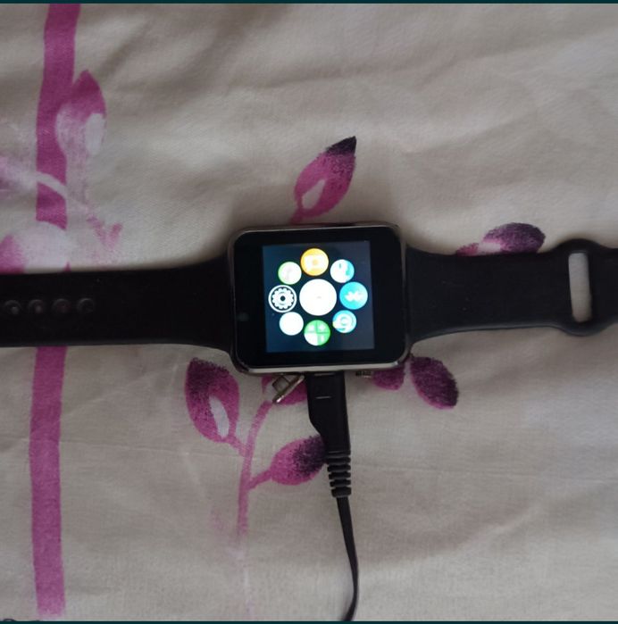 Smart watch ceas cu cartelă sim , card microsd și webcam