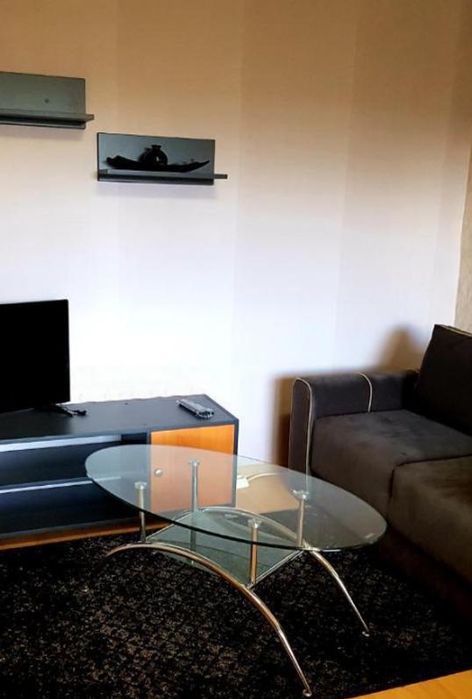 Дава се под наем Двустаен апартамент в Пловдив, Кючук Париж - 50 кв.м за 325 € - Снимка #1