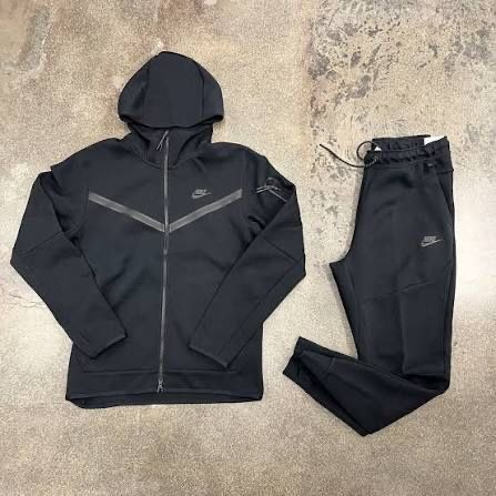 Nike Tech Fleece черен+анцуг nike